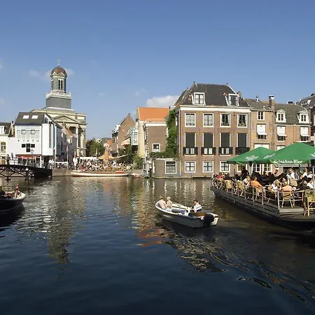 St.pierre * Leiden