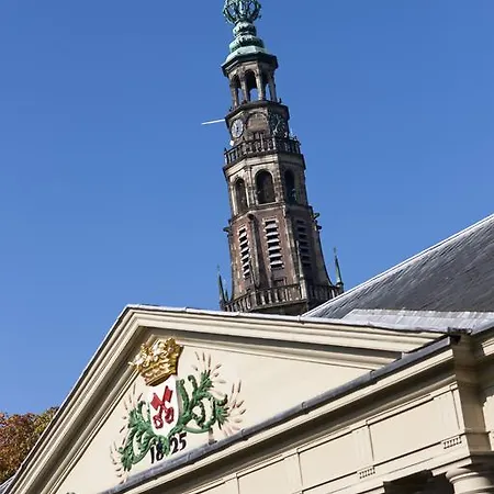 St.pierre * Leiden